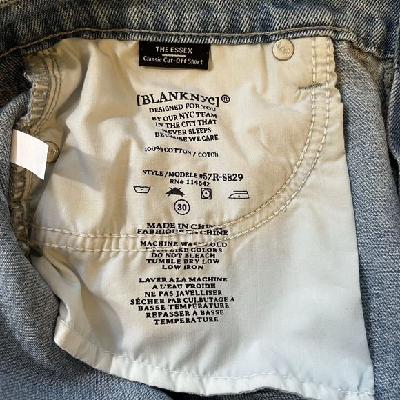 Blank‎ NYC The Essex Classic Cut Off Mid Rise Distressed Denim Jean Shorts 30 - Picture 3 of 4